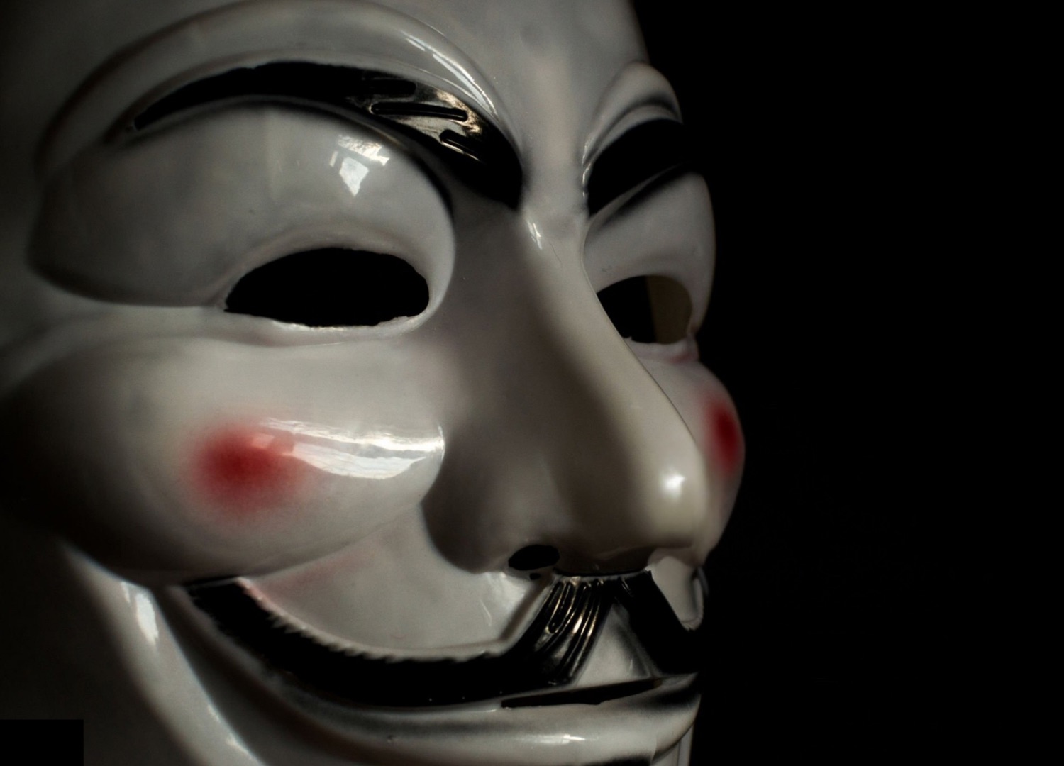 The Face of Lies: Deepfakes in Conspiracy Thrillers